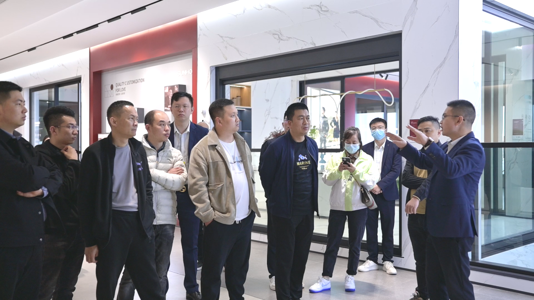 完美收官广州定制家居展，尊龙凯时高速迈入门窗新时代！